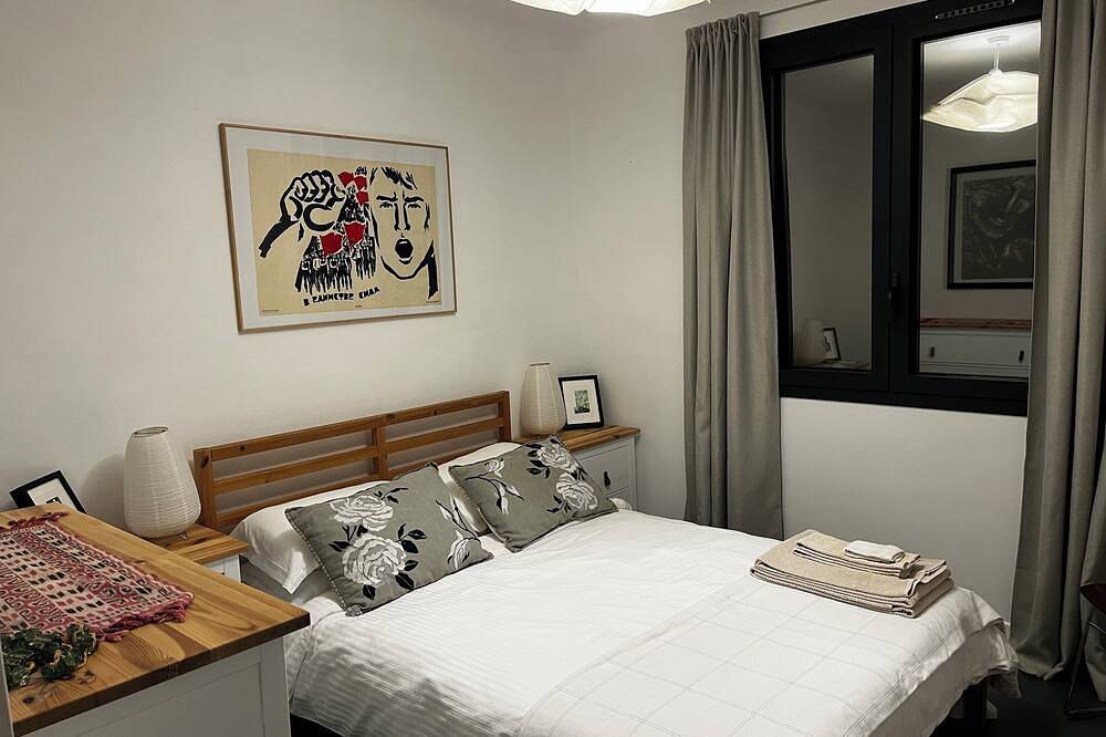 The Insiders Choice! Relaxing  Villa with Magical Garden, 2 min from the Beach in Golfe-Juan, Vallauris