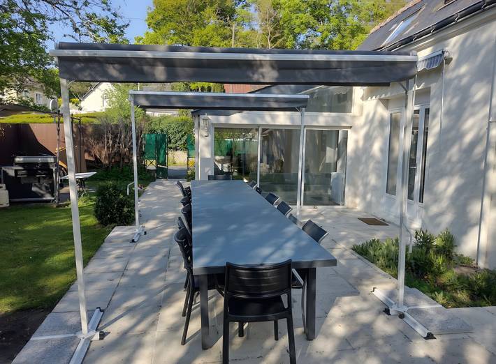 Gîte pour 14 personnes, avec Jardin et Bassin pour enfant à Montbazon