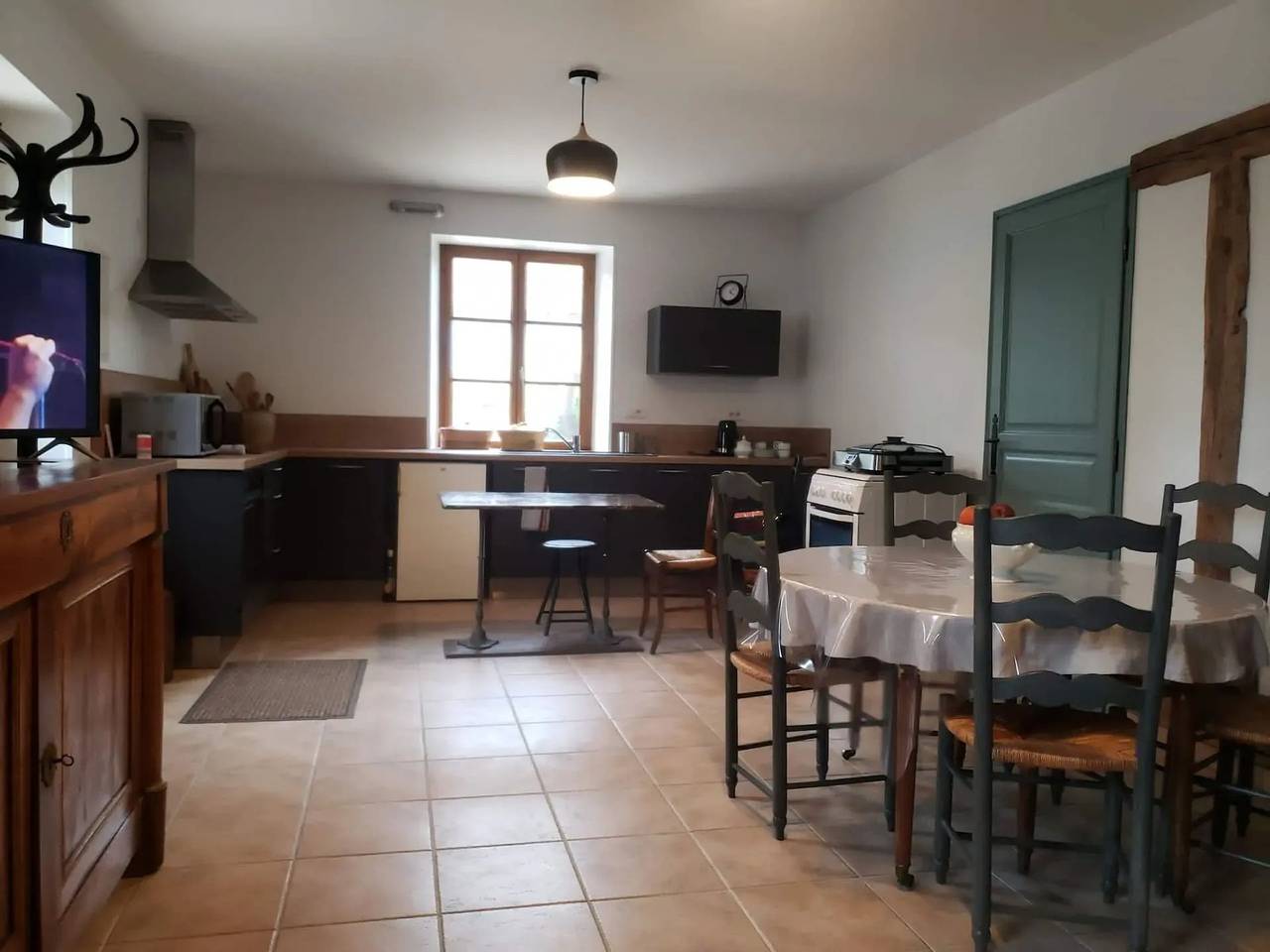 Acogedora casa con terraza en Lévigny in Lévigny, Aube (desambiguación)
