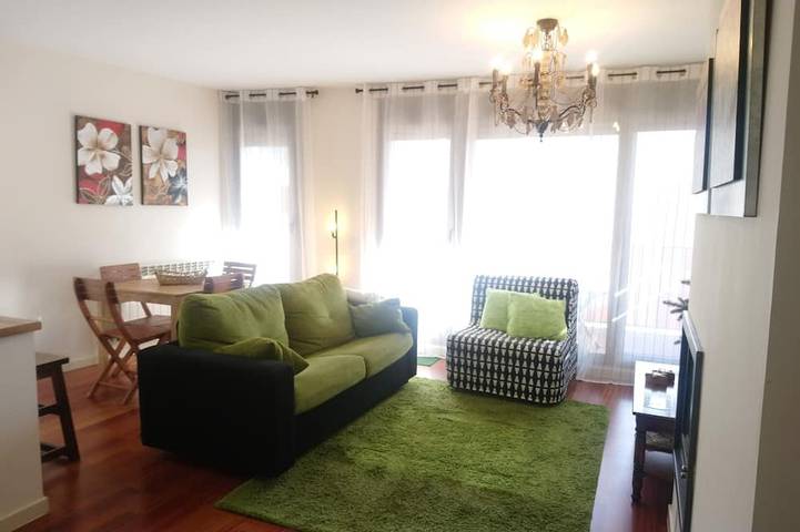 Appartement de vacances pour 5 personnes, avec balcon ainsi que piscine et jardin - 1