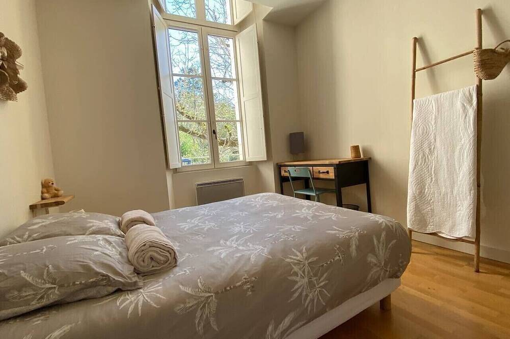 Ganze Wohnung, Au Fil du Clain - Cosy T2, parking & fiber in Poitiers, Vienne