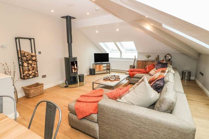 Cottage for 8 people, with Hot tub and Garden on the Isle of Anglesey