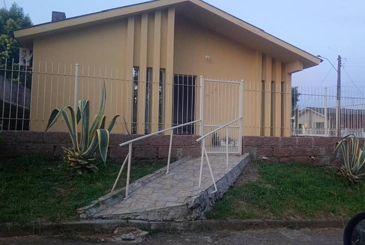 Casas e apartamentos de temporada para 5 pessoas, com balcão, com animais de estimação em São Gabriel (RS)