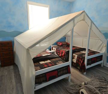 Vacation House for 12 Guests in Blue Ridge Mountains, North Carolina, Picture 2