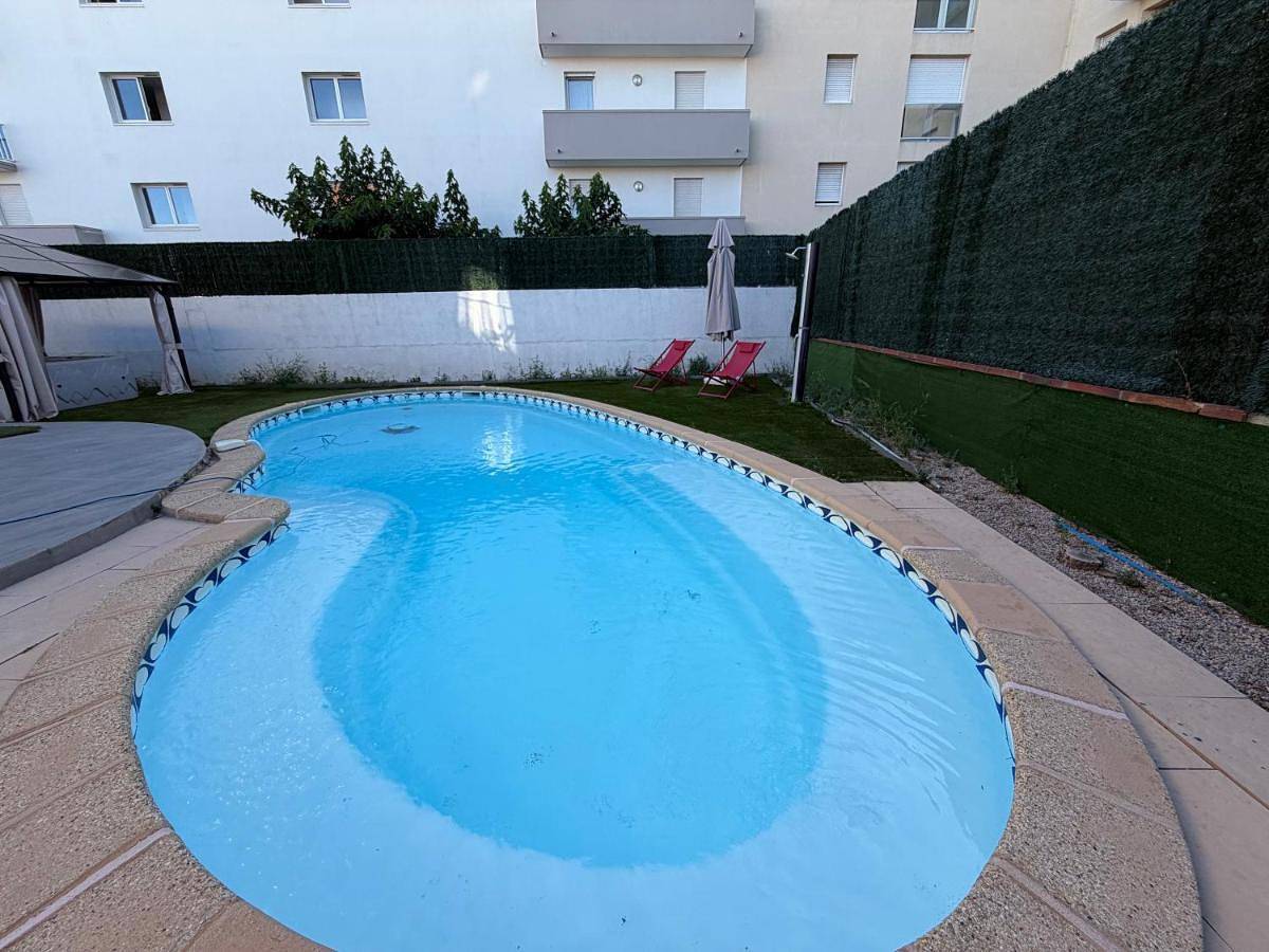 Jolie Villa piscine climatisé 8 pers proche centre-ville Perpignan in Perpignan, Mittelmeerküste (Frankreich)