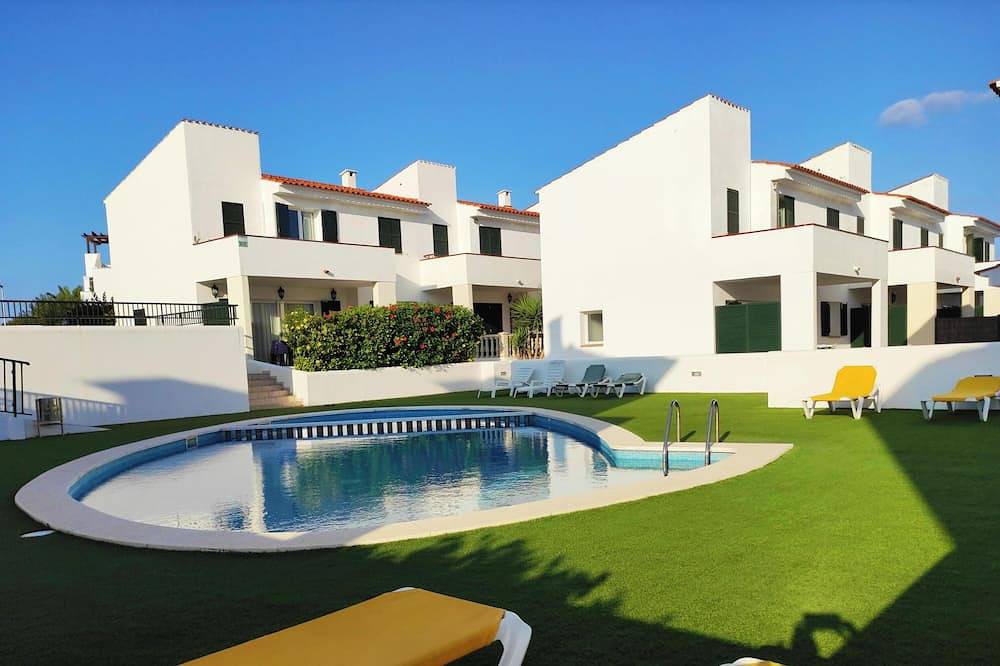 House in Menorca 2 minutes walk from the beach in Arenal d'en Castell, Es Mercadal