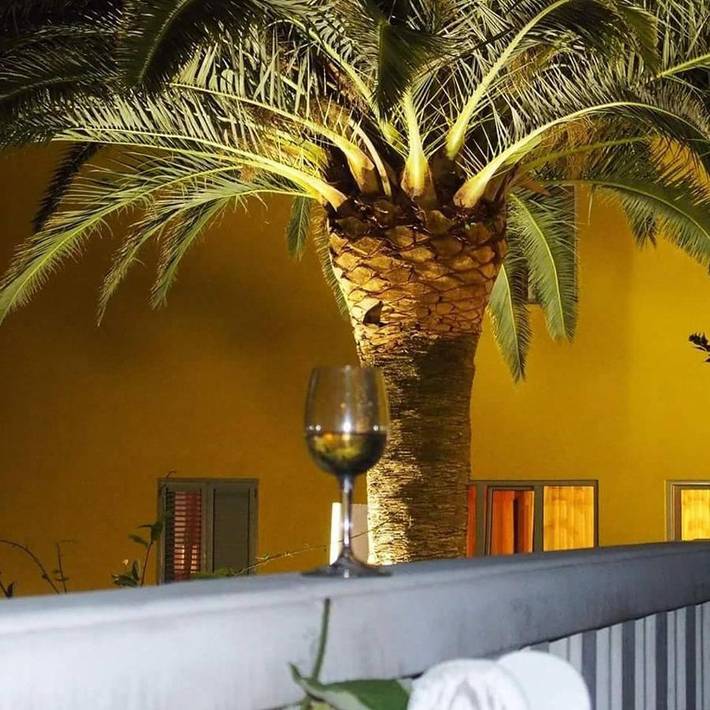 Apartament wakacyjny dla 2 osób, z widok i taras w Drvenik