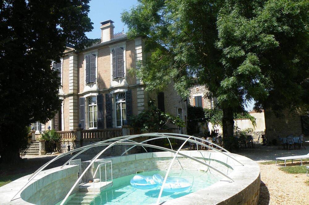 Manoir De La Bastide Septfonds 22 personnes in Septfonds, Quercy