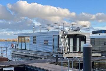Hausboot für 4 Personen, mit Terrasse am Niederrhein