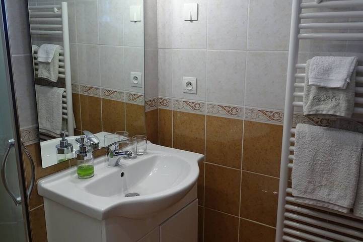 Chambre d’hôte pour 2 personnes, avec jardin à Castellane - 4