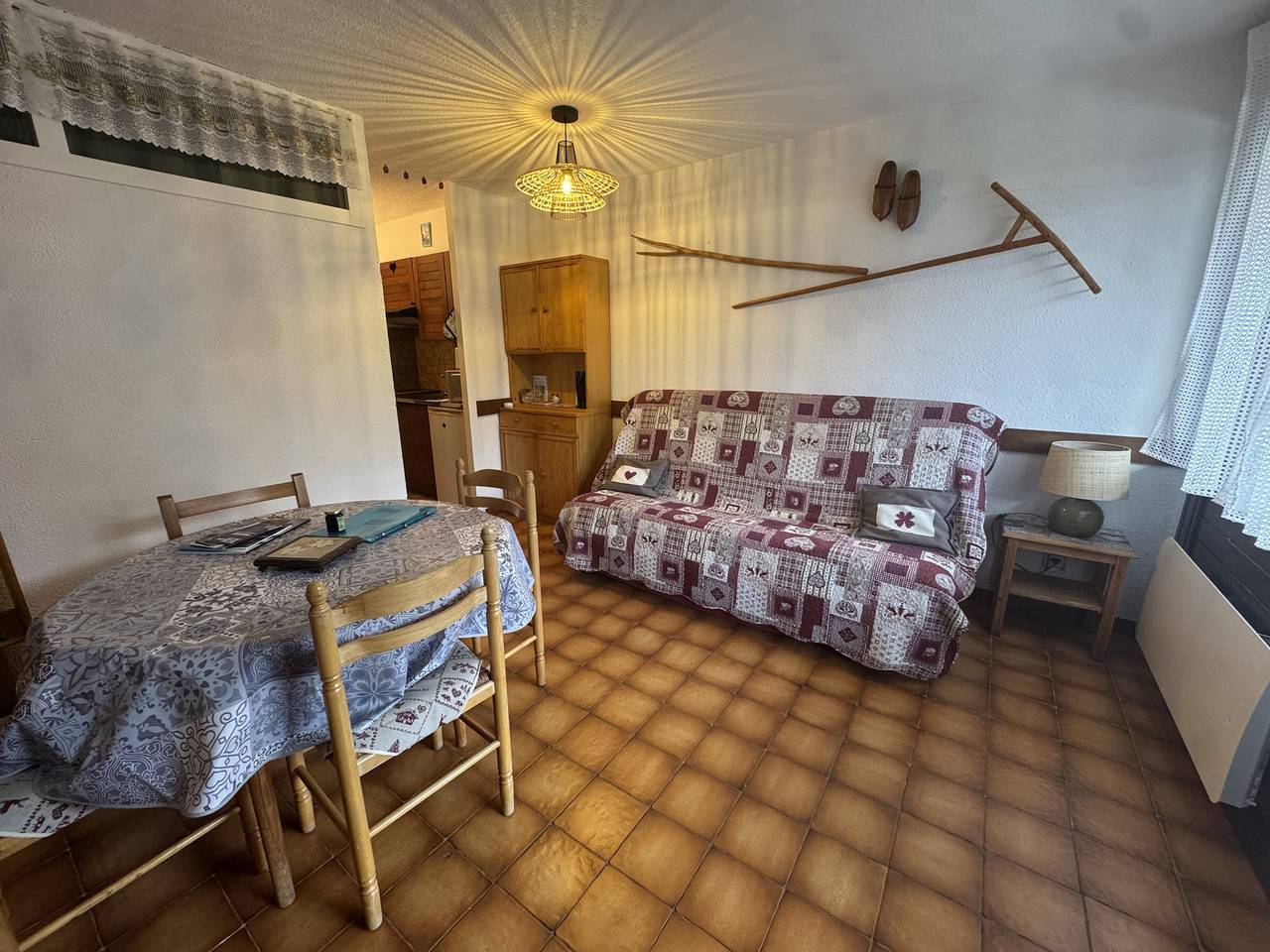 Entire studio, Studio Cabin 4 Pers, Pets Allowed, Arâches-la-Frasse in Cruseilles, Saint-Julien-en-Genevois region