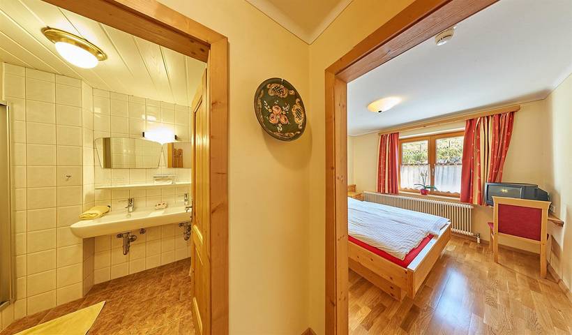 Ferienwohnung für 6 Personen, mit Terrasse und Garten sowie Pool und Sauna in Dachstein - 2