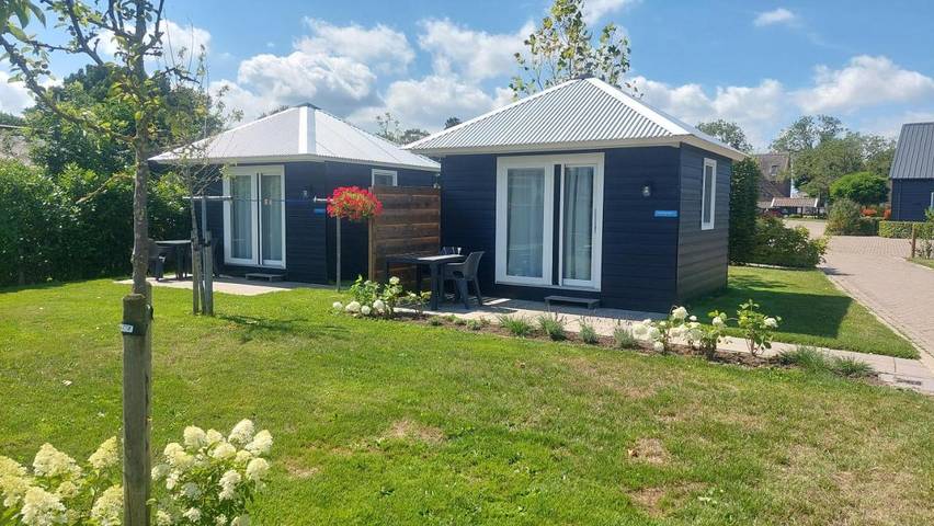 Glamping for 2 people, with Terrace and Garden as well as View in Amsterdam