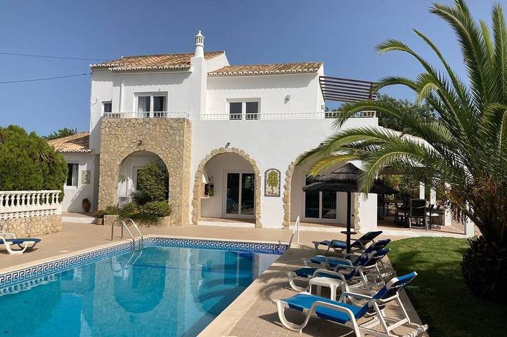 Ferienhaus für 8 Personen, mit Garten