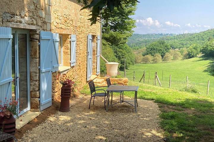 Location de vacances pour 4 personnes, avec Jardin et Piscine à Saint-Pompont