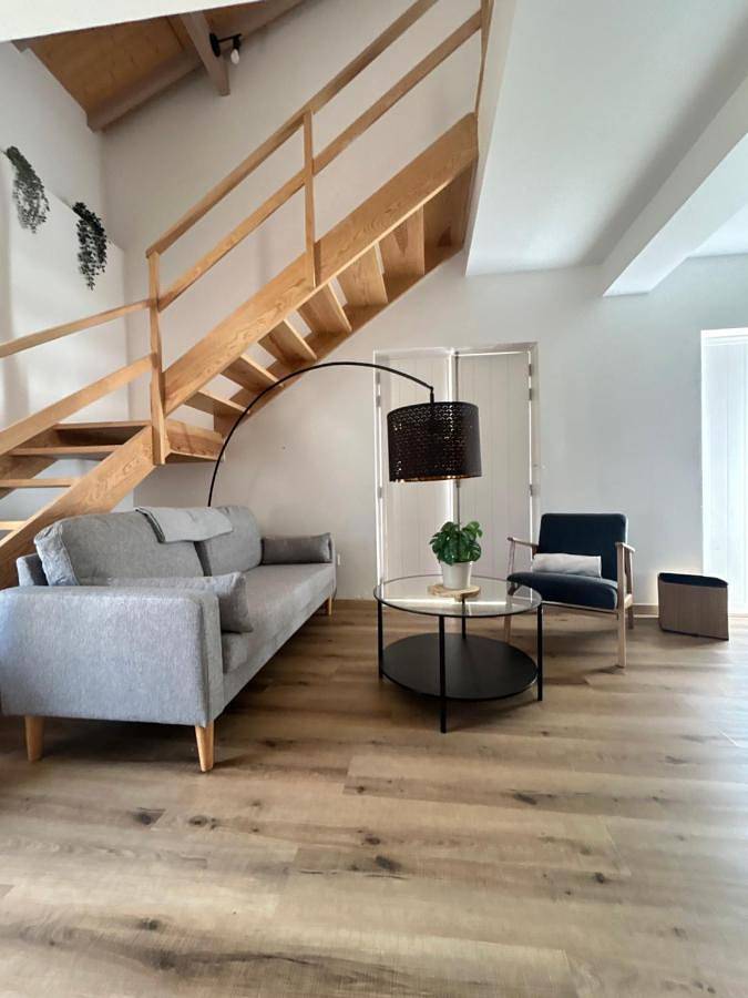 Ferienhaus für 8 Personen, mit Balkon und Terrasse sowie Garten und Ausblick