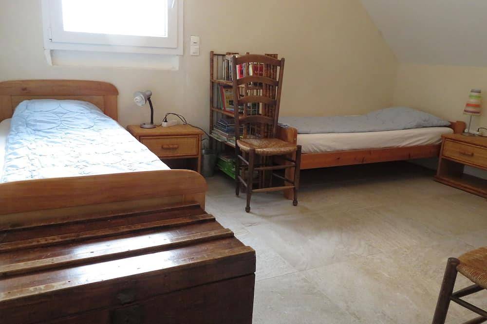 Appartement entier, In Came, Bright, Apartment 5 People, Beach 50 M? Garden? Parking Wifi in Banastėre, Sarzeau