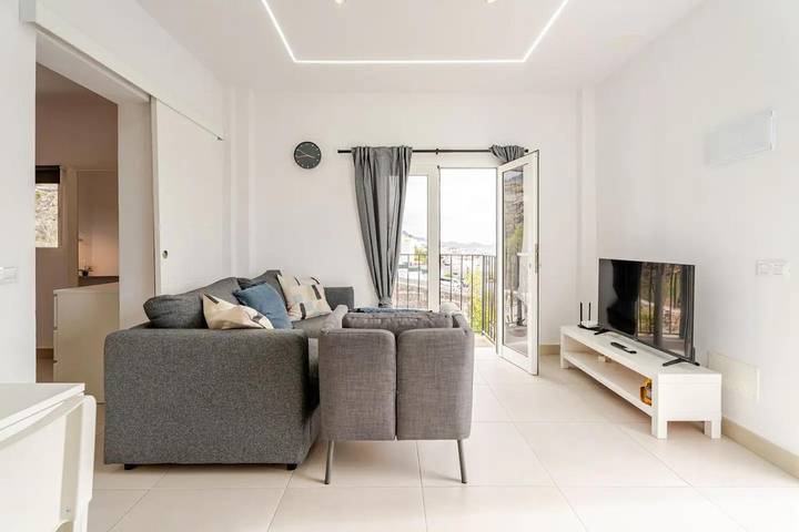 Gîte pour 2 personnes, avec jardin et vue dans Los Menores