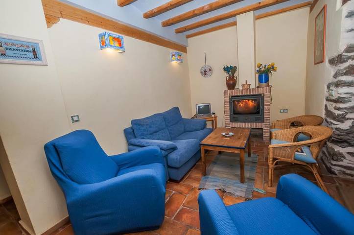 Casa rural para 4 personas, con jardín y vistas en Montaña de Luna - 2