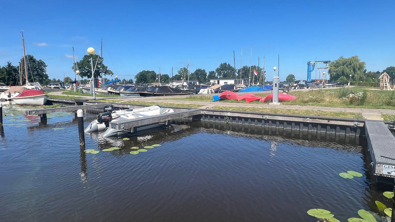 Europarcs Kagerplassen — Liegeplatz im Yachthafen 6x2m in Warmond, Groene Hart