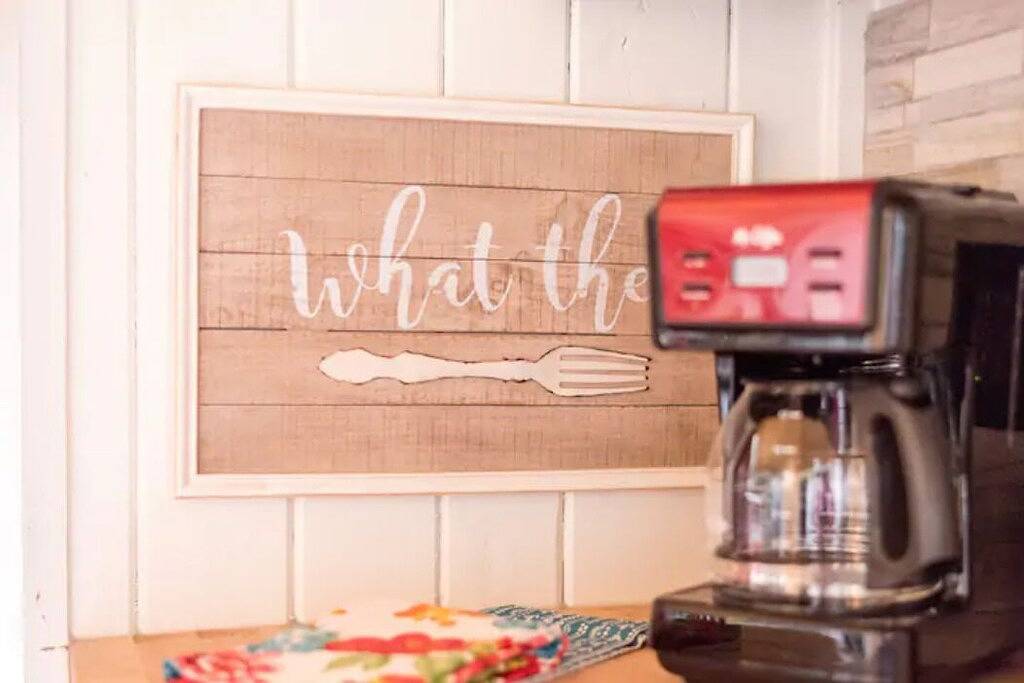 Ganze Wohnung, Geneva Beach House Como Suite Walk to Lake Shore Path Near Downtown in Lake Geneva (WI), Walworth County