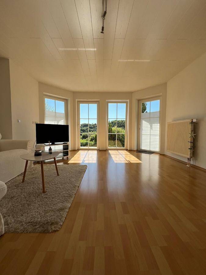 Ferienwohnung für 2 Personen, mit Terrasse und Ausblick in Pelm