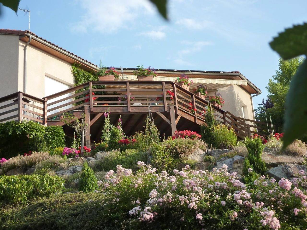 Appartement entier, Apartment with Terrace in Cébazat, Parc naturel régional des Volcans d'Auvergne