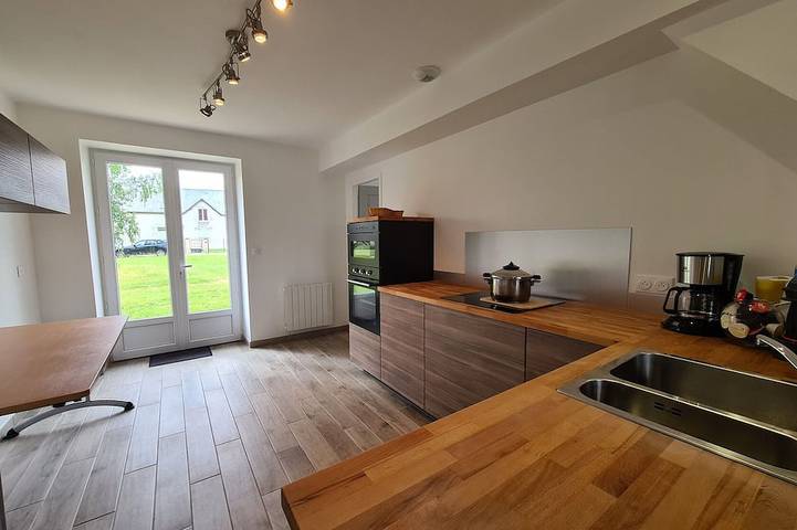 Gîte pour 10 personnes, avec jardin