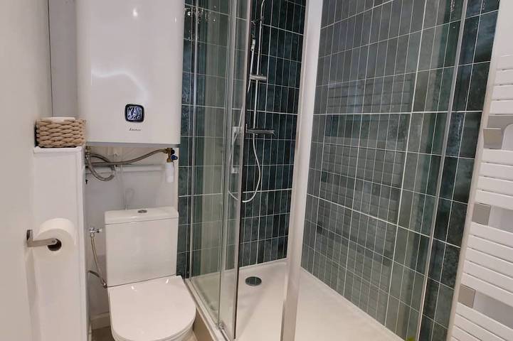 Ganze Wohnung, D-Day Suites - carentanlocation.fr: Dune - Downtown - Sleeps 4 / 2 min from the train station in Carentan les Marais, Saint-Lô und Umgebung