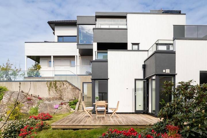 Ferienwohnung für 6 Personen, mit Ausblick und Garten in Bergen - 4