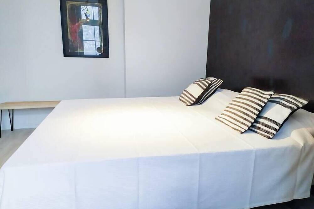 Ganze Wohnung, Living in History: Old School - \"The Miss\" in Bitburg, Eifelkreis Bitburg-Prüm