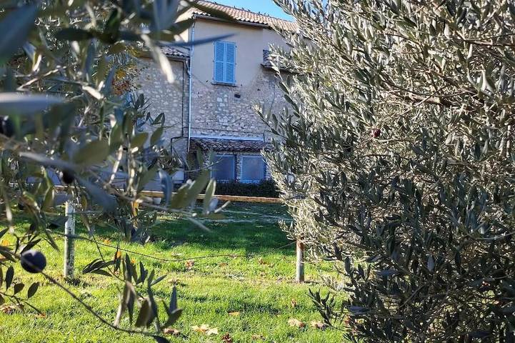 Appartement de vacances pour 4 personnes, avec jardin, animaux acceptés