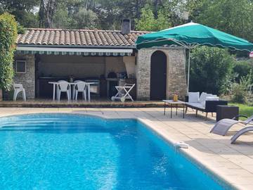 Cottage pour 8 personnes, avec piscine ainsi que jardin et vue à Saint-Julien