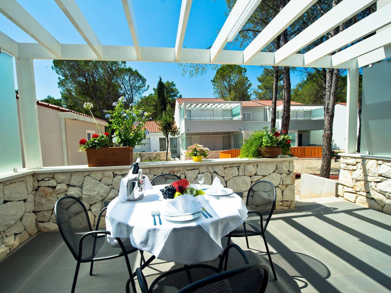 Apartamento entero, Apartamento en Zaton con piscina para cuatro in Privlaka, Region de Zadar
