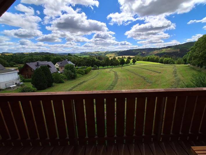 Ferienhaus für 2 Personen, mit Balkon und Garten sowie Ausblick in Rosenthal am Rennsteig