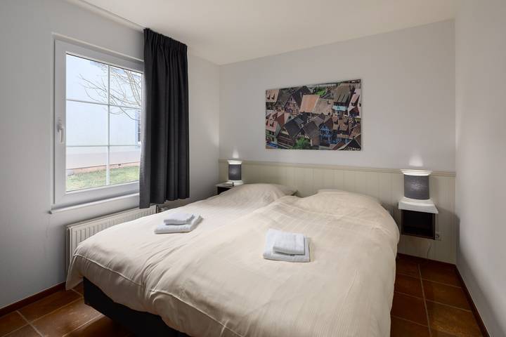 Bungalow für 14 Personen, mit Sauna und Terrasse sowie Garten in Mosel-Saar - 4