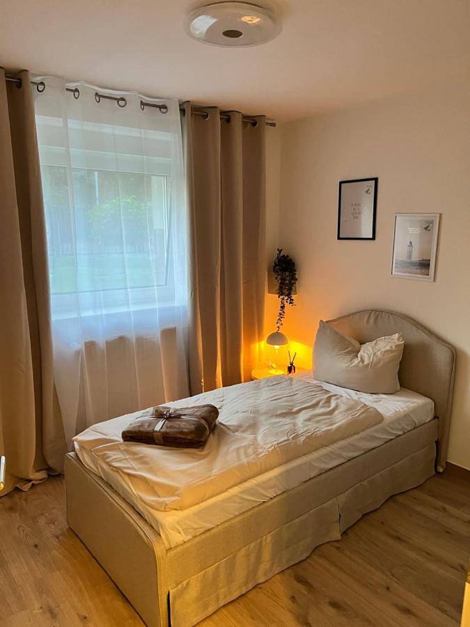 Ferienwohnung für 4 Personen, mit Terrasse und Garten sowie Ausblick