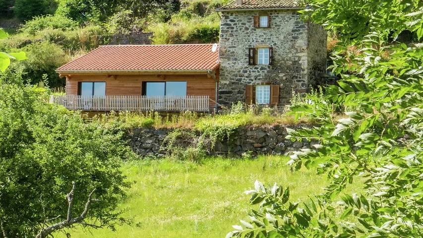 Location de vacances pour 8 personnes, avec jardin à Saint-Privat-d'Allier - 2