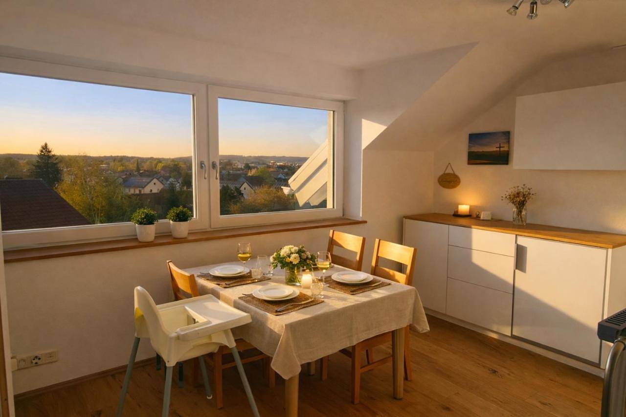 Appartement entier, Panorama Apartment im Allgäu mit Balkon, Garten und Stellplatz in Marktoberdorf, Souabe (Bavière)