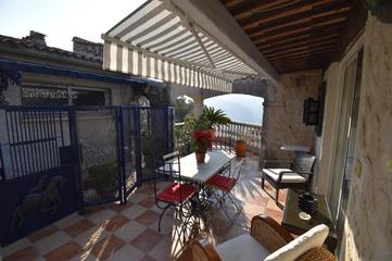 Gîte pour 3 personnes, avec terrasse à La Trinité