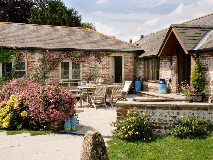 Holiday rental for 8 people, with pool and garden, with pets in Dorset