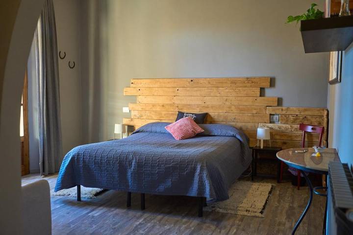 Location de vacances pour 2 personnes, avec jardin ainsi que vue et terrasse à Campiglia d'Orcia - 2