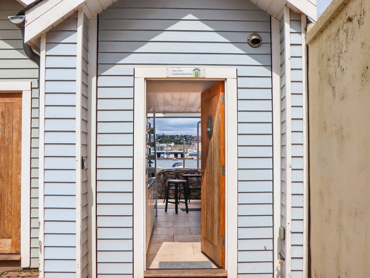 Beach Hut 5 in Shaldon, Devon