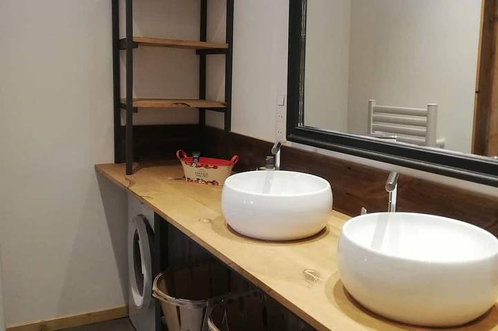 Ganze Wohnung, Self-contained accommodation, private grounds, jacuzzi, near Avignon, Nîmes, Arles in Tarascon, Arles und Umgebung