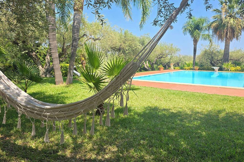 Villa per 8 Persone in Altavilla Milicia, Provincia di Palermo