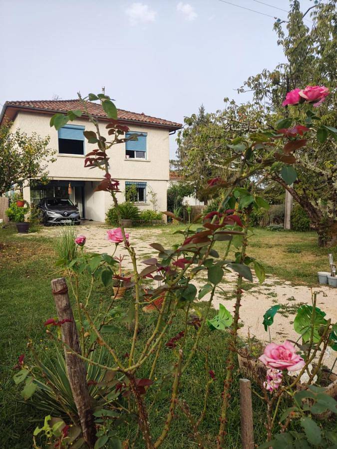 Double Room with Private Bathroom in Saint-Vite, Quercy
