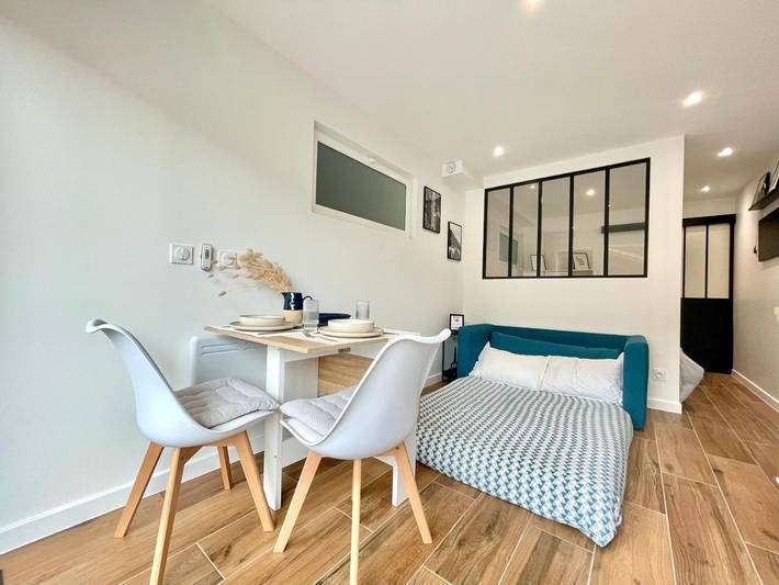 Gîte pour 3 personnes, avec vue ainsi que terrasse et jardin, animaux acceptés à Reignier-Ésery - 4