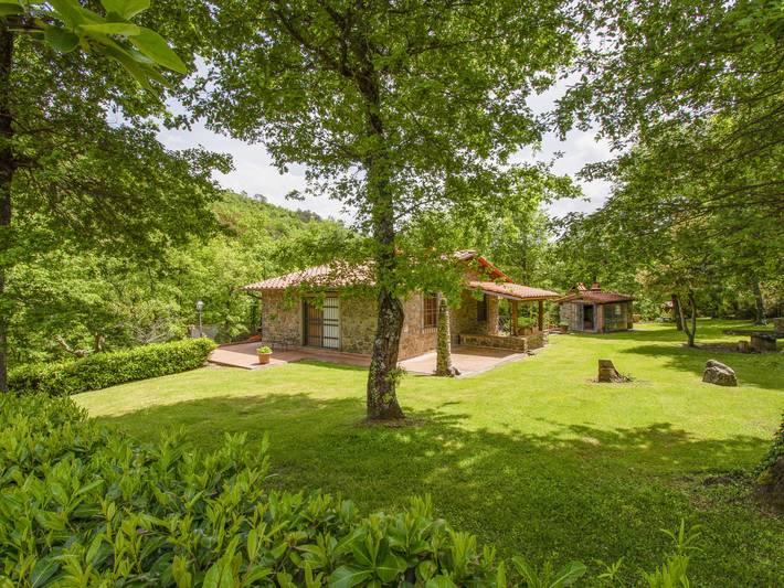 Ferienhaus für 4 Personen, mit Terrasse und Garten in Loro Ciuffenna