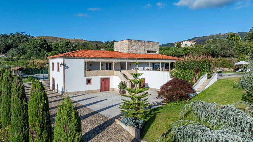 Villa 241 in Fornelos e Queijada, Viana do Castelo Distrikt