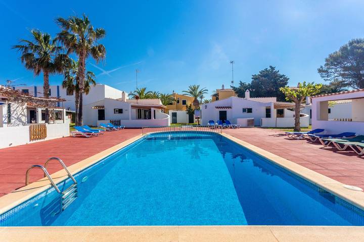 Casa de vacaciones para 6 personas, con jardín y piscina para niños, Se admiten mascotas en Menorca - 2